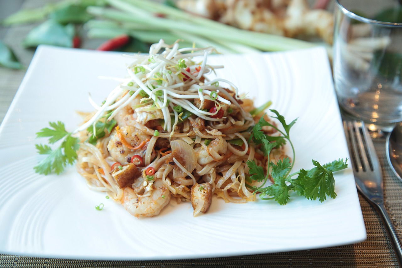 Traditional Thai Pad Thai - Recipes and Tips